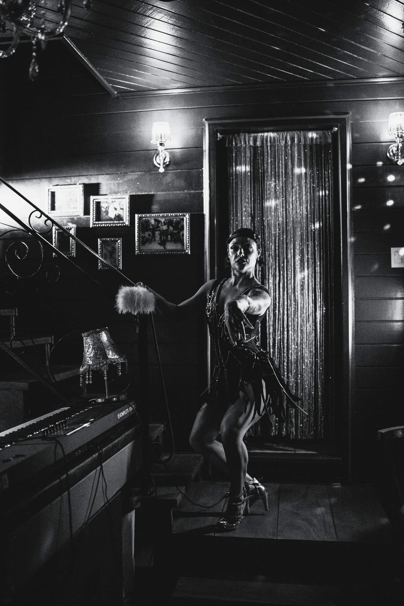 Artist performing at Cabaret Le Luxe